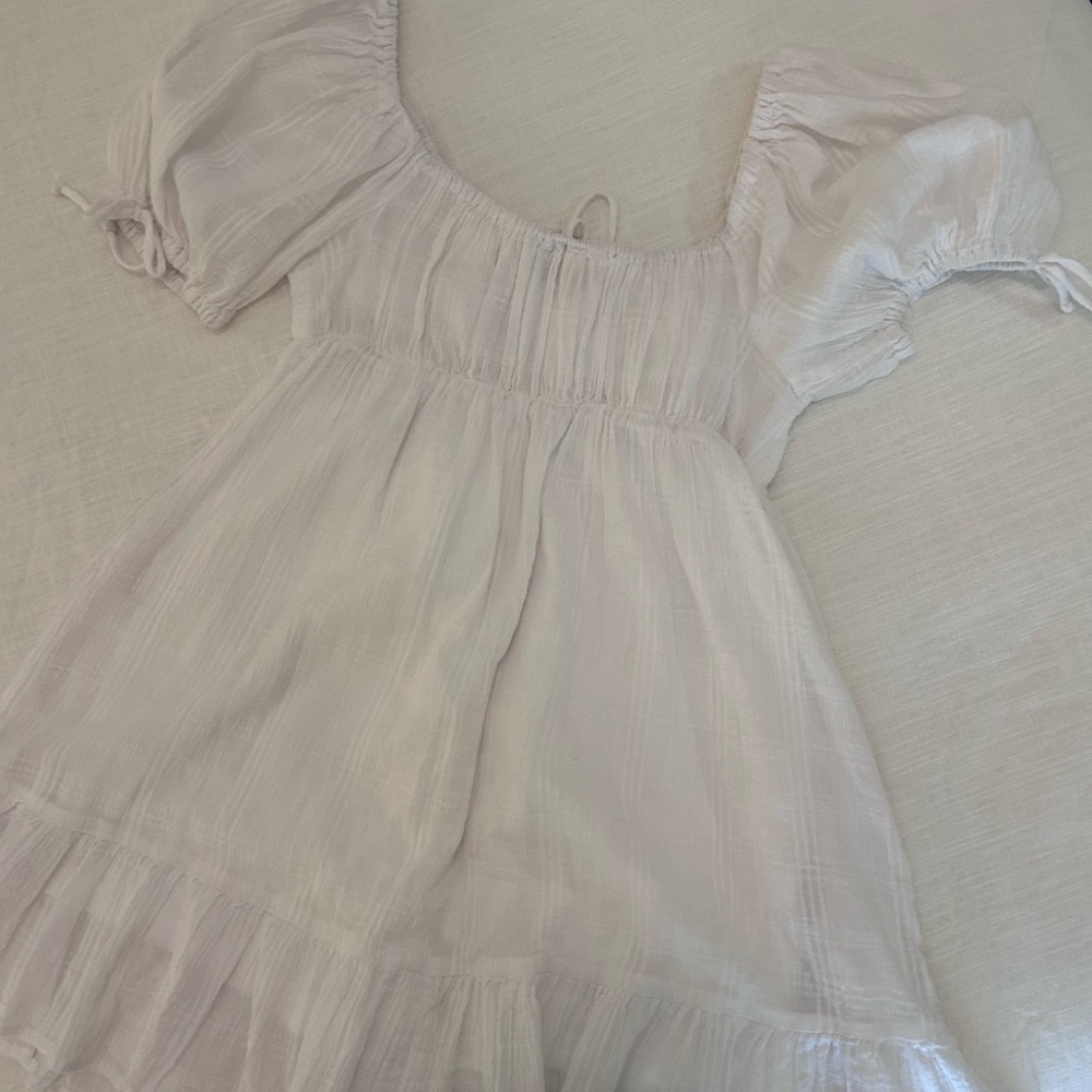 White Dress - Picture 2 of 4